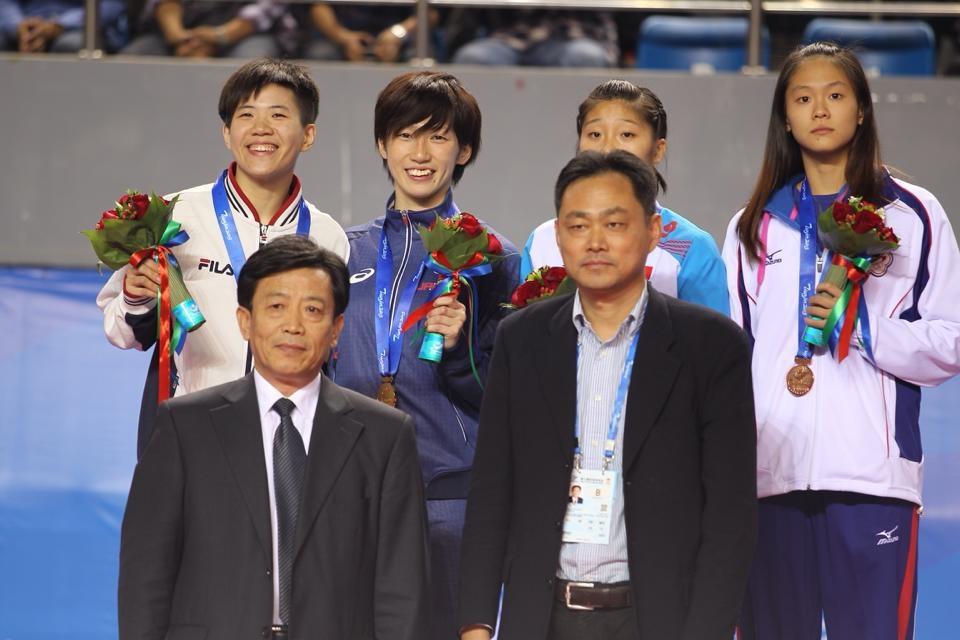 Ms Ma Man-sum (second row, first from the left) clinched silver medal in the 2013 East Asian Game–Karate Female Kumite - 55kg
